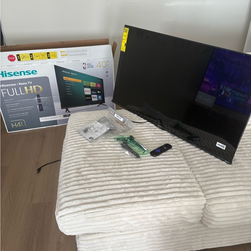 Hisense 40-Inch Full HD TV - Black